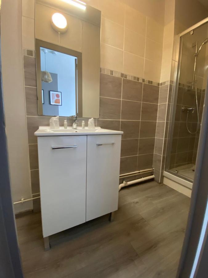 Le Relais De La Gare Hotel Dole Eksteriør billede