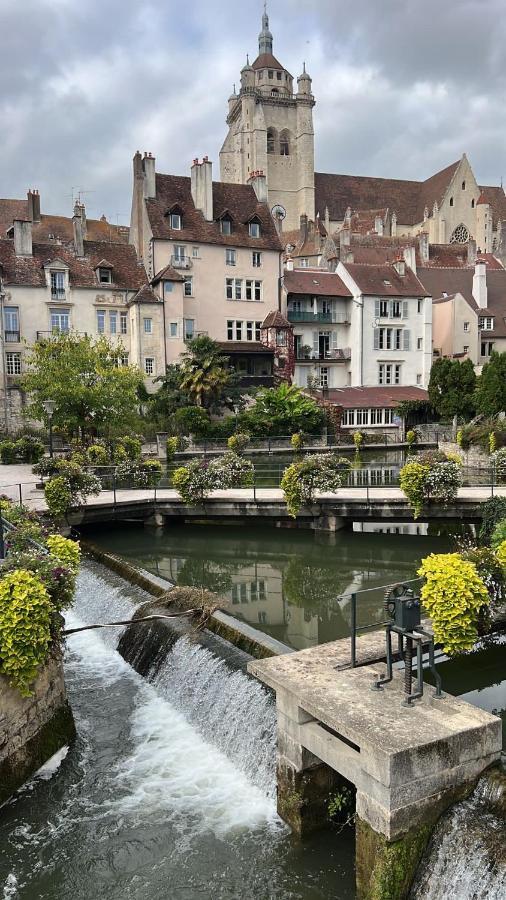Le Relais De La Gare Hotel Dole Eksteriør billede