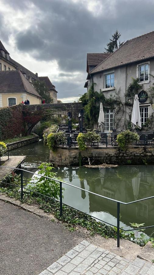 Le Relais De La Gare Hotel Dole Eksteriør billede